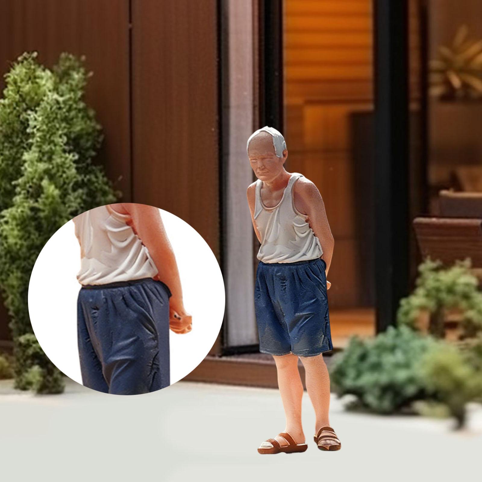 Photography Of A Man - Figurka miniaturowa staruszka w skali 1:64,